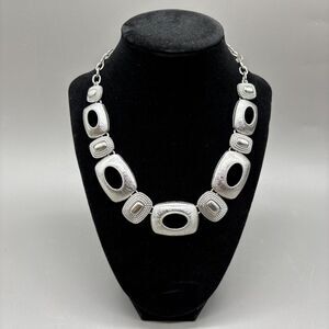 Vintage Monet Modernist Statement Necklace Silver Tone Textured Open Oval Links